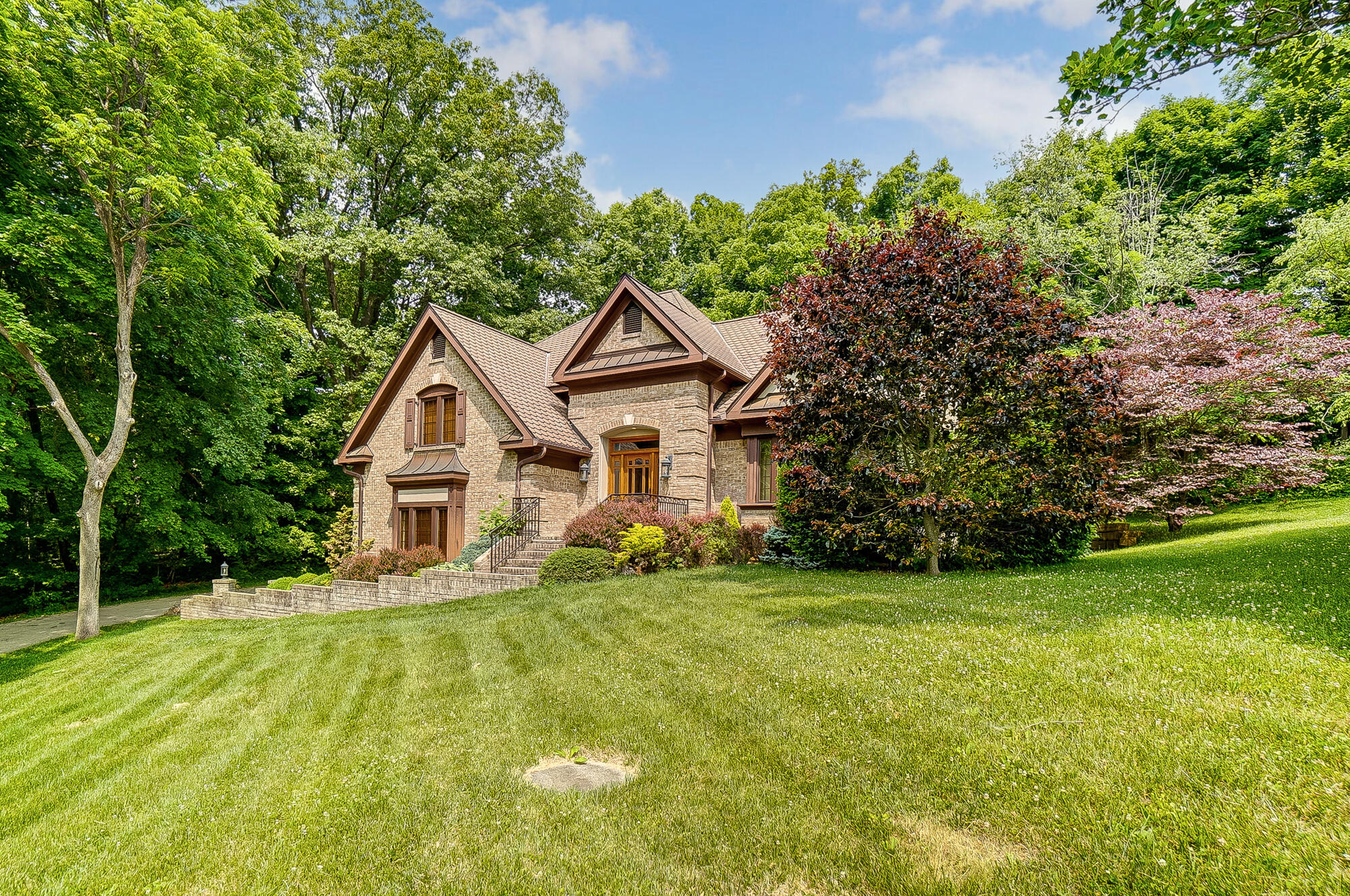 3838 Crescent Hill Road Springfield, OH 45502 - Photo 2 of 75