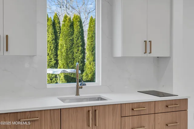 $990,000 | 55 Hickory Hill Road, Jackson, NJ 08527