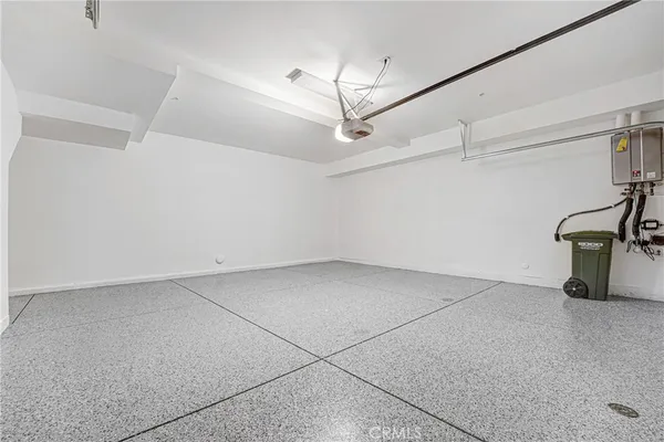 $949,500 | 572 East Imperial Avenue, El Segundo, CA 90245