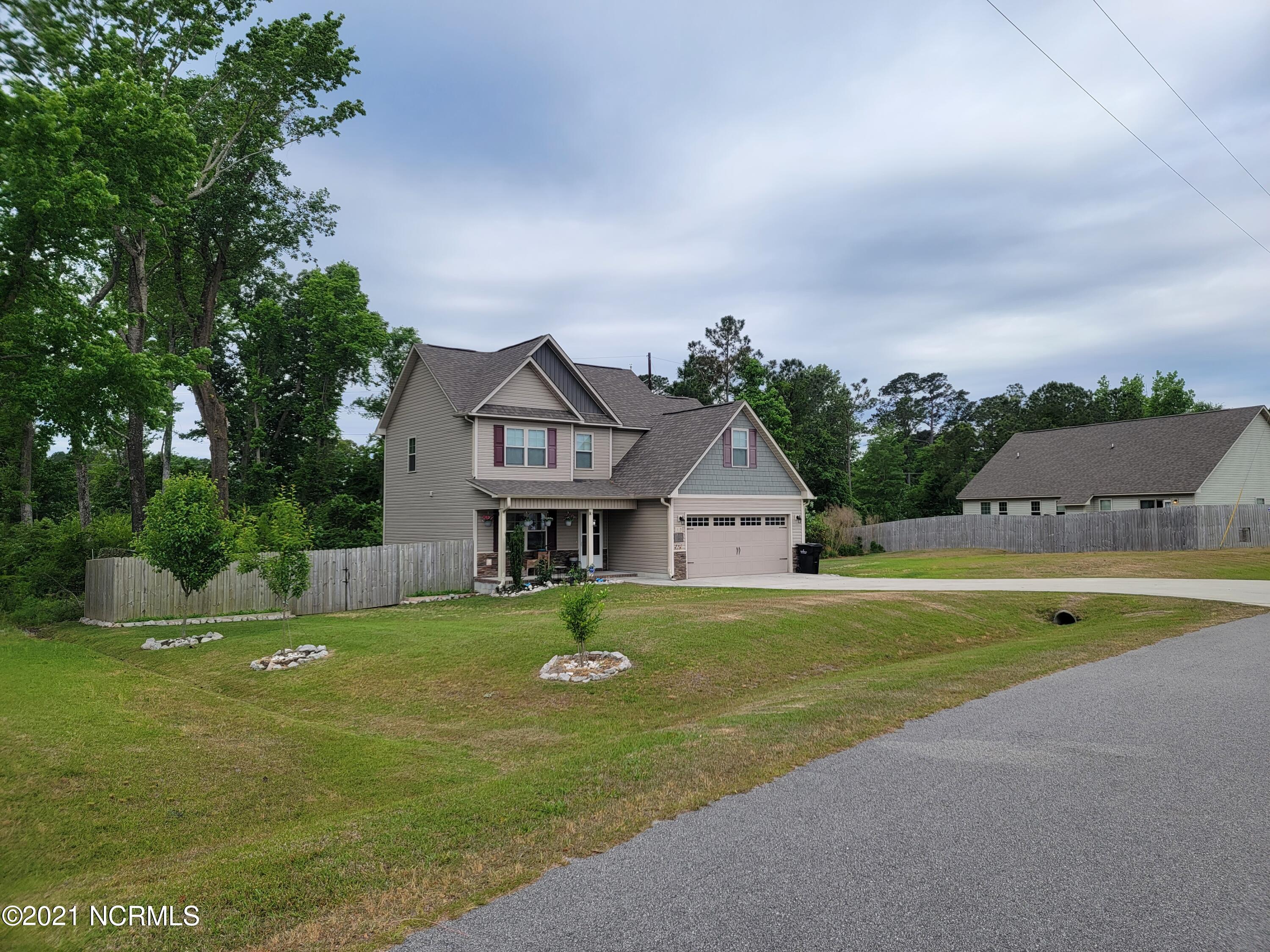 113 Chasity Way Hubert, NC 28539 - Photo 2 of 44 050