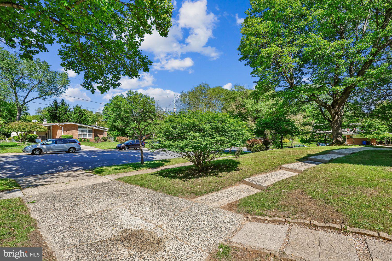 300 Gilsan Court Silver Spring, MD 20902 - Photo 15 of 117 View From Front