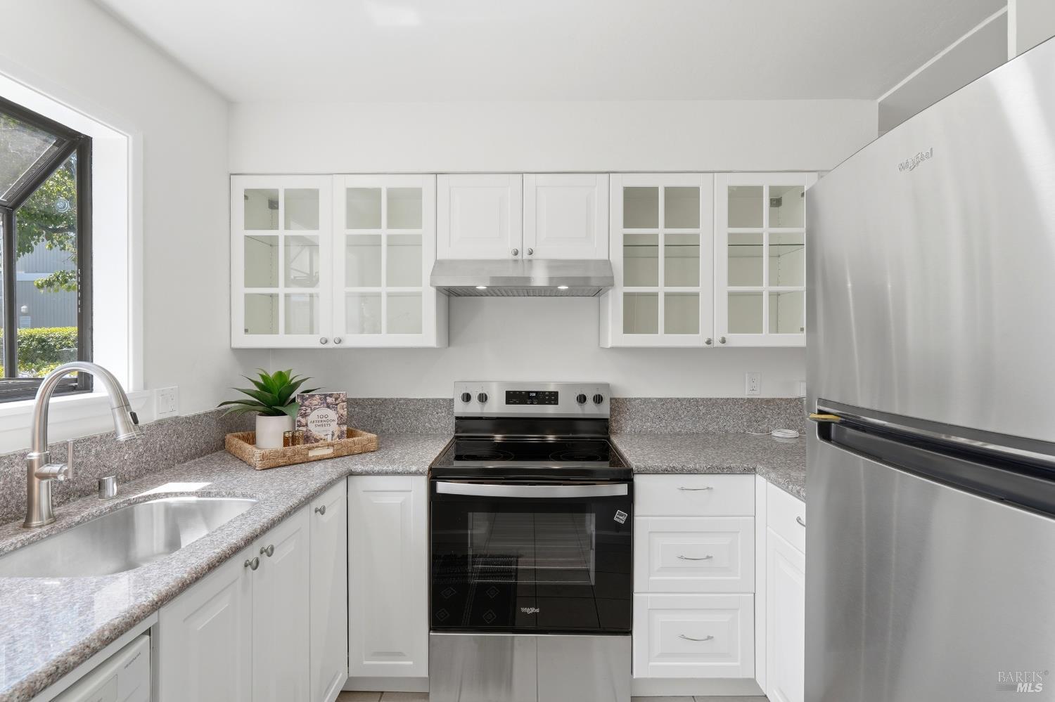 900 Southampton Road, Unit 29 Benicia, CA 94510 - Photo 8 of 54