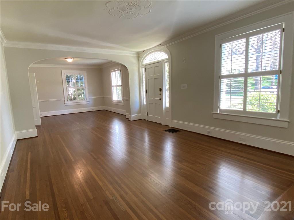 2172 Norton Road Charlotte, NC 28207 - Photo 3 of 39 Gallery Image 3