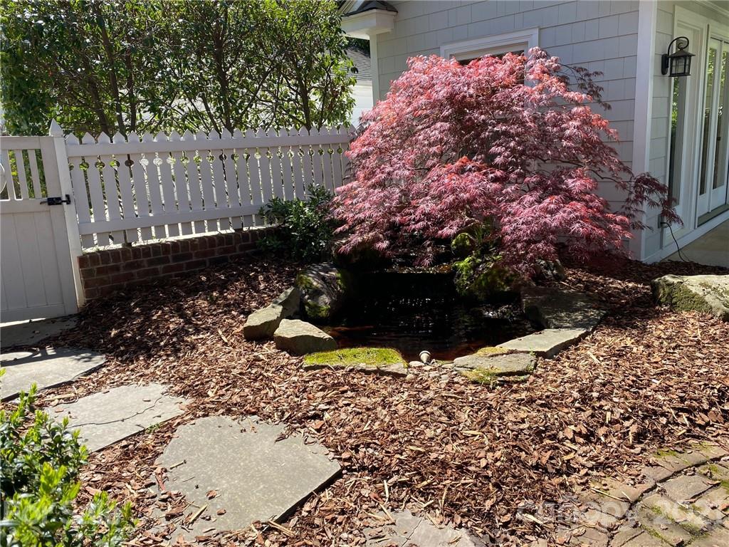 2172 Norton Road Charlotte, NC 28207 - Photo 33 of 39 Gallery Image 33