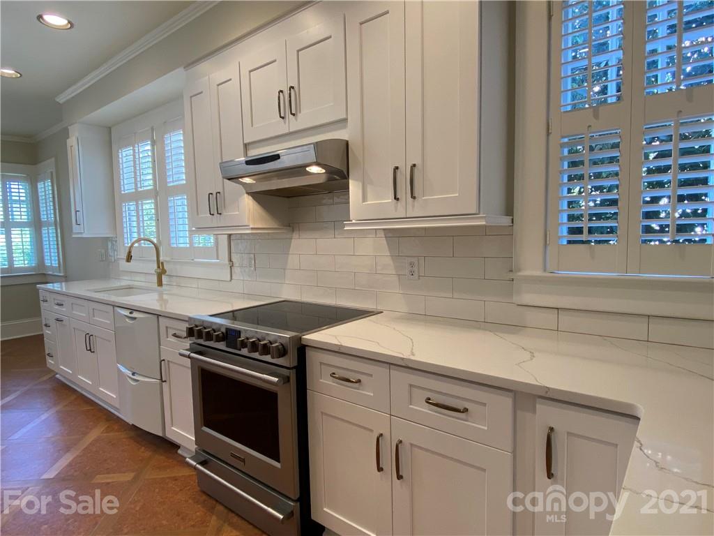 2172 Norton Road Charlotte, NC 28207 - Photo 6 of 39 Gallery Image 6