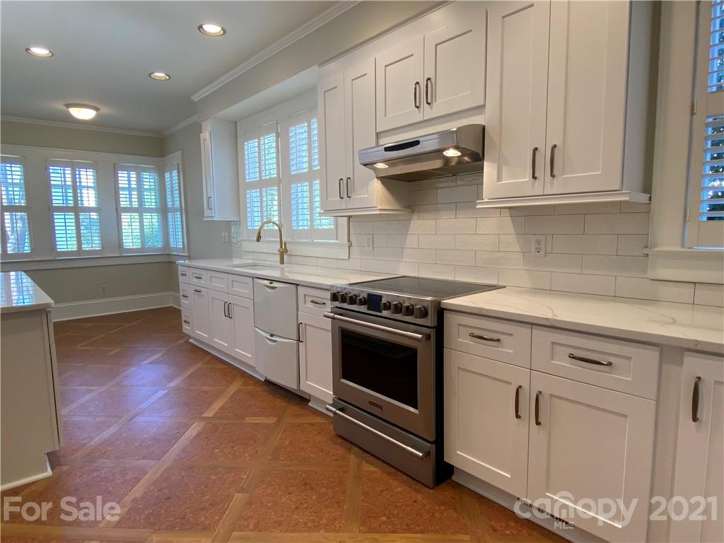 2172 Norton Road Charlotte, NC 28207 - Photo 7 of 39 Gallery Image 7
