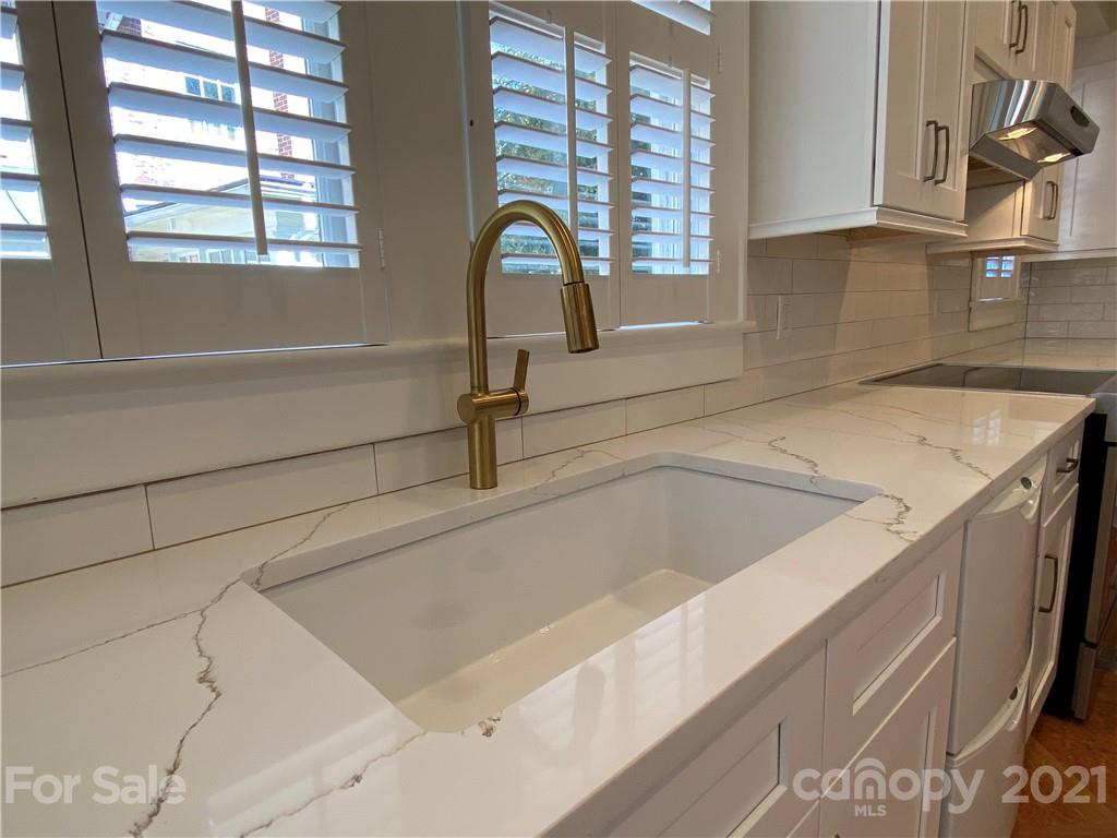 2172 Norton Road Charlotte, NC 28207 - Photo 9 of 39 Gallery Image 9