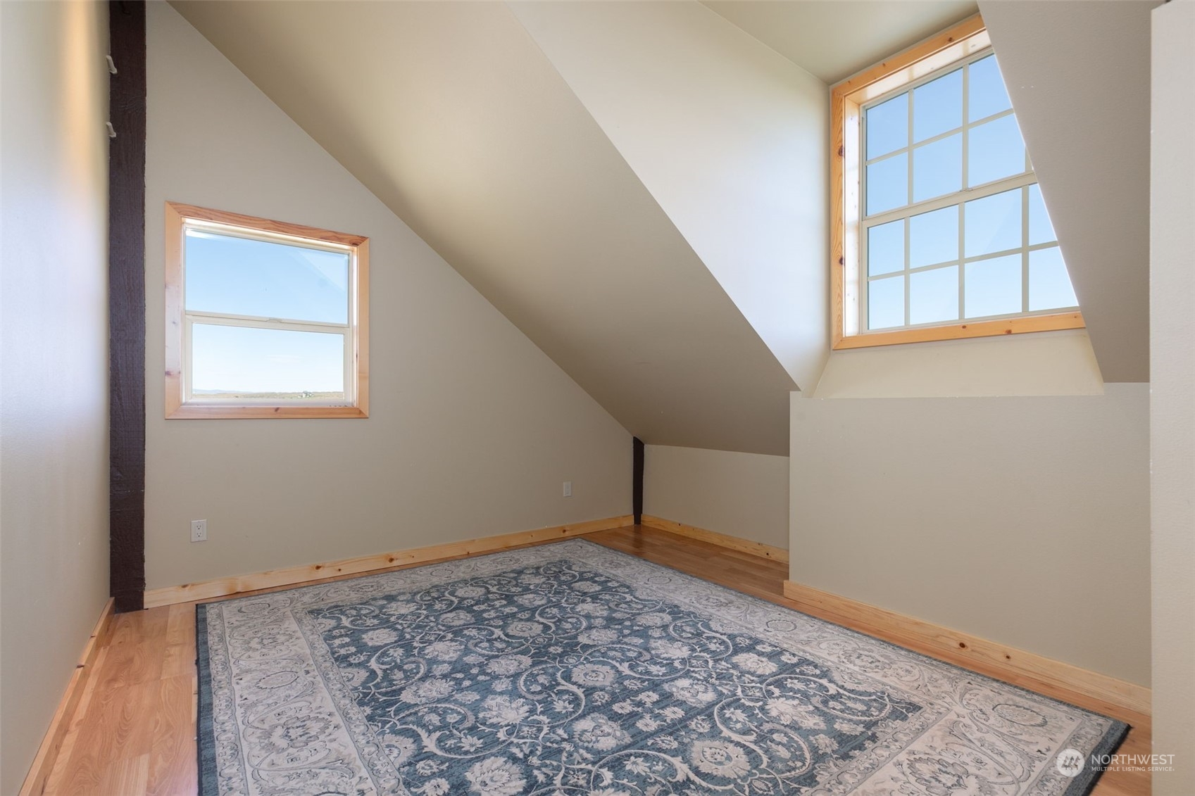 12302 Marble Road Yakima, WA 98908 - Photo 38 of 40 a view of an empty room and window