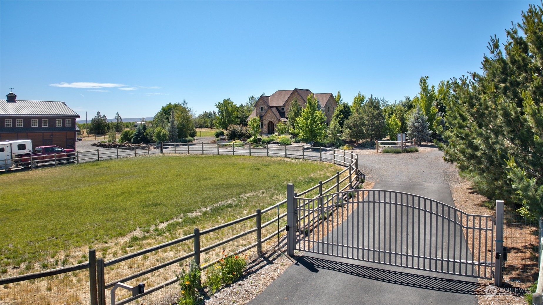 12302 Marble Road Yakima, WA 98908 - Photo 6 of 40 a view of a balcony with lake view