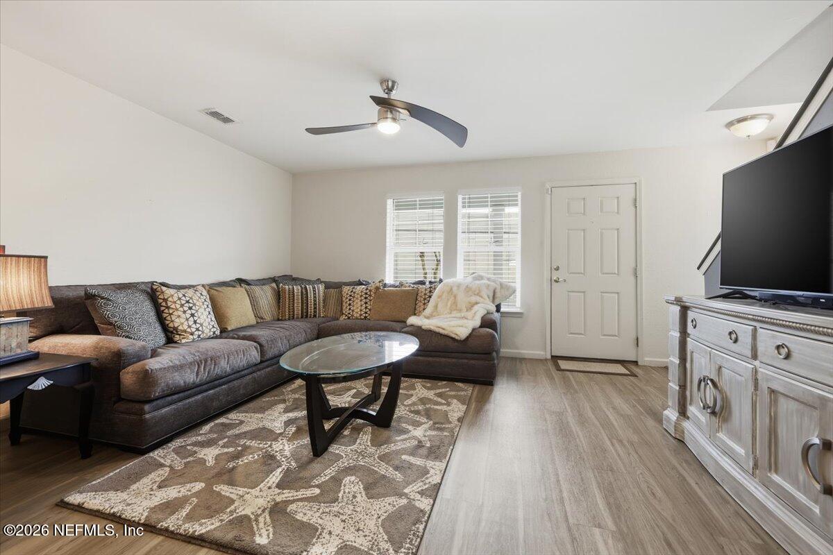 156 Sandy Beach Lane Atlantic Beach, FL 32233 - Photo 4 of 15 04-Family Room