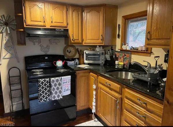 $425,000 | 78 Woodlawn Road, Sparta, NJ 07871
