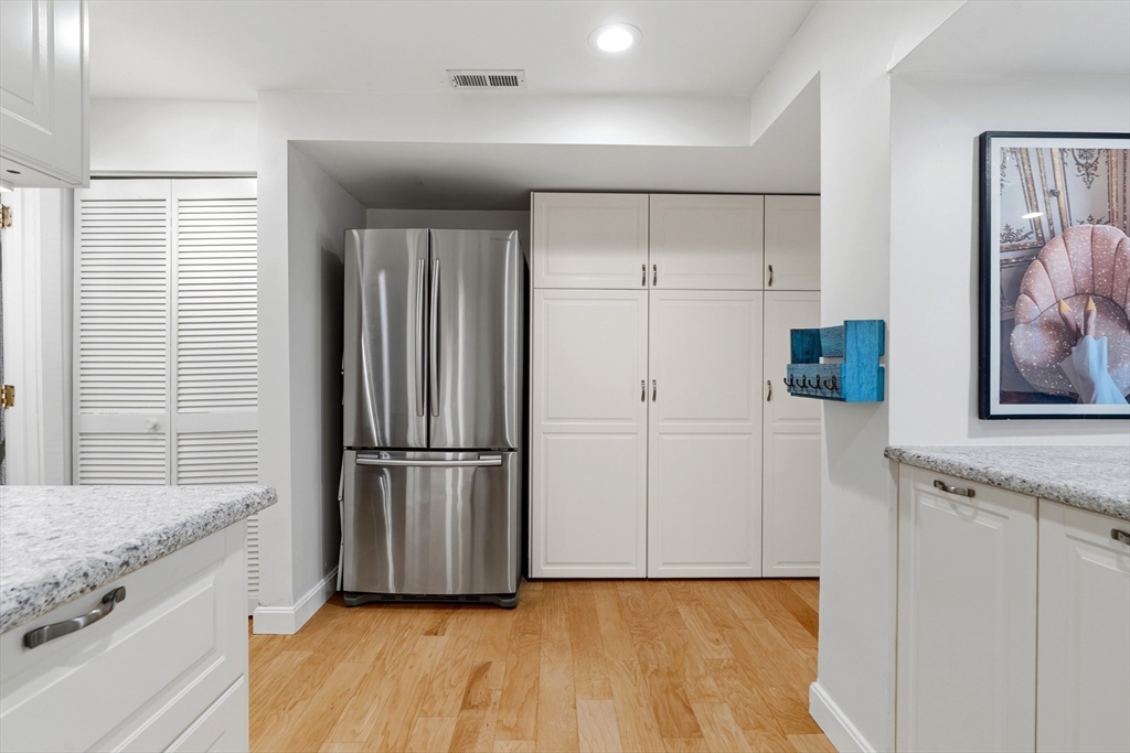 97 Sewall Avenue, Unit 5 Brookline, MA 02446 - Photo 9 of 17