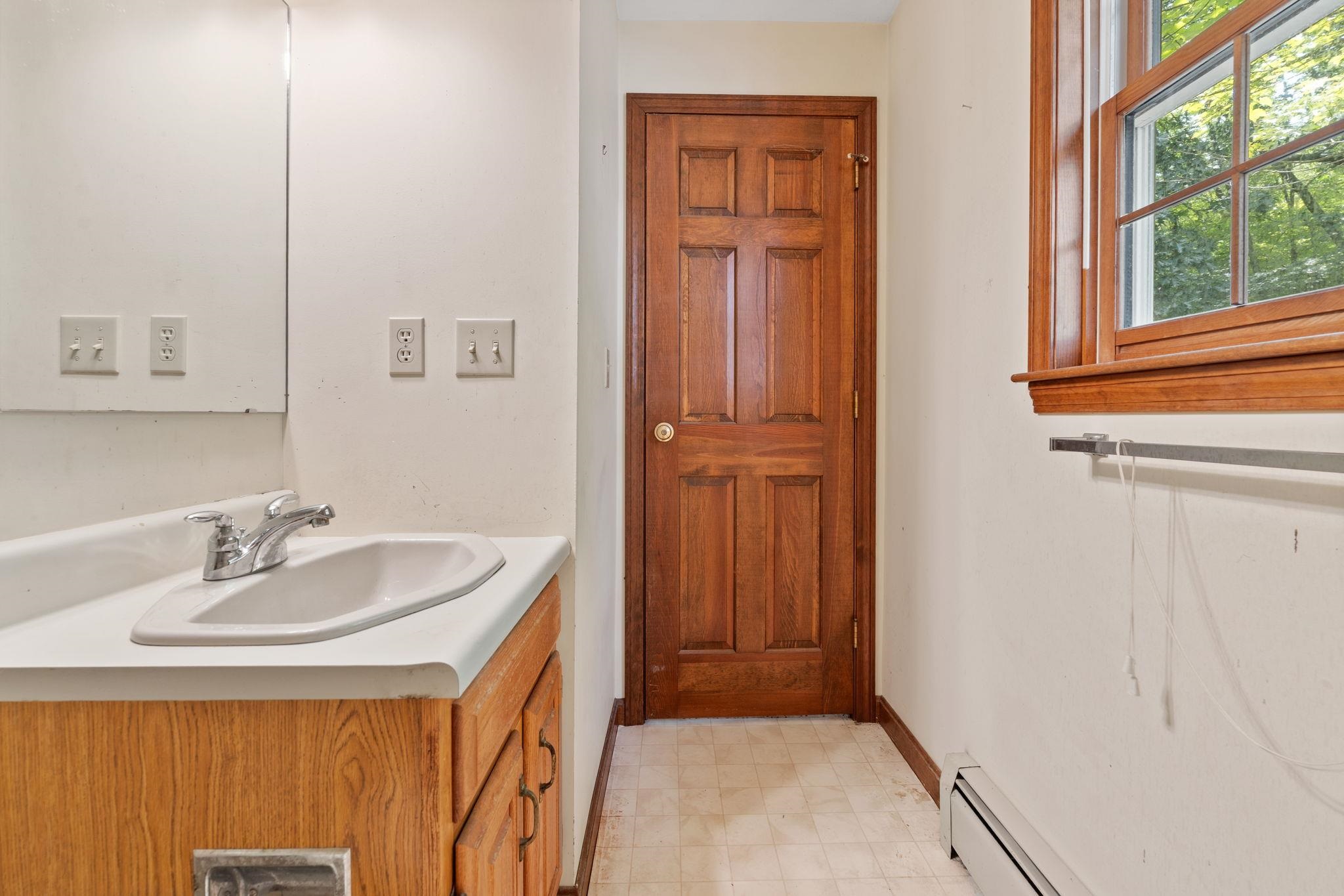 534 Main Street Sandown, NH 03873 - Photo 36 of 48 Gallery Image 36