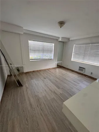 $220 | 7800 Byron Avenue, Miami Beach, FL 33141