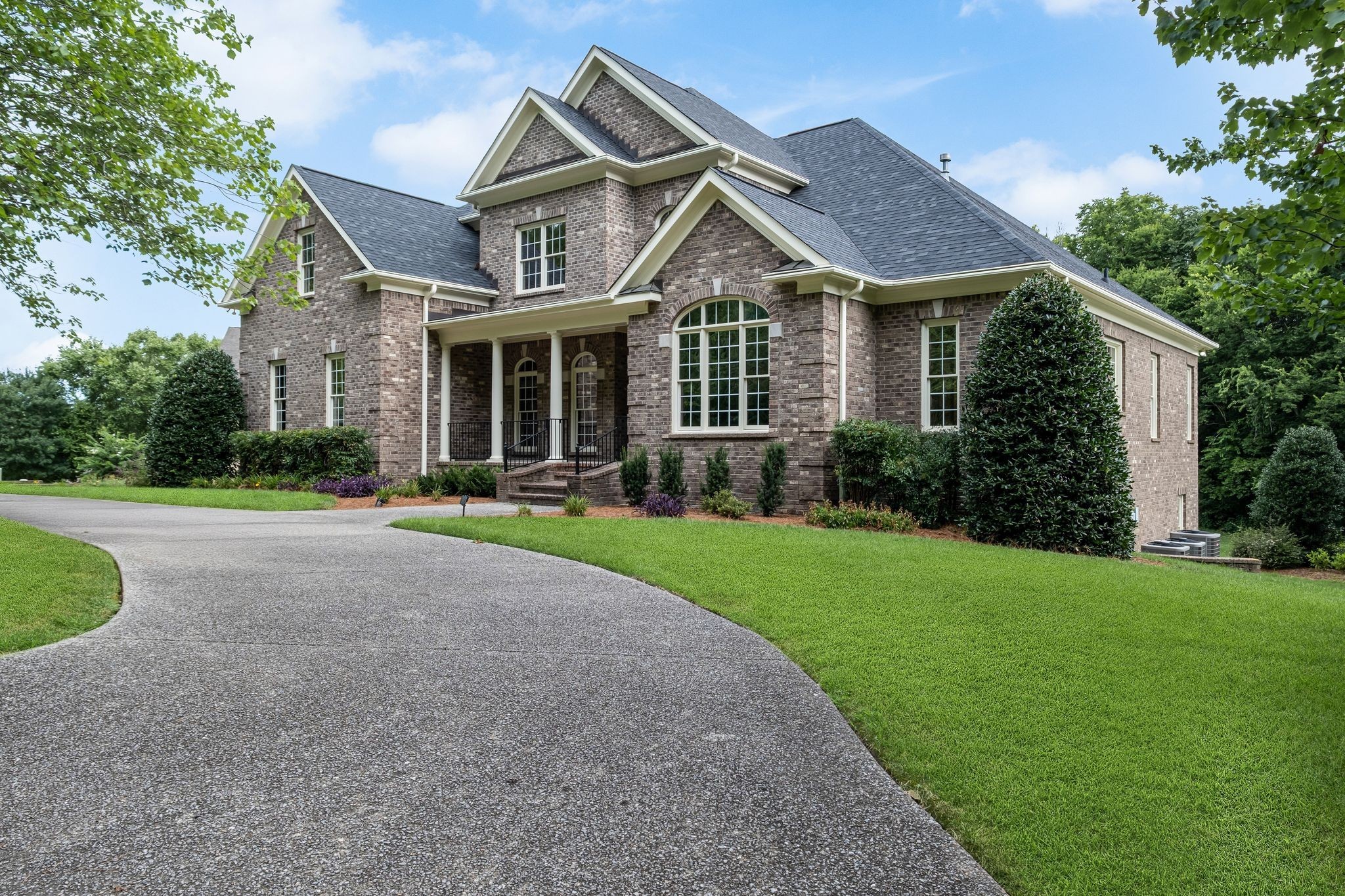 424 Sandcastle Road Franklin, TN 37069 - Photo 1 of 62 Gallery Image 1
