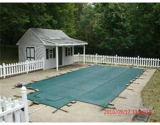 249 Heasley Road Pulaski, PA 16143 - Photo 4 of 18 Exterior Front.
