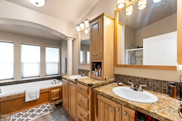 $825,000 | 11248 North Bruss Road, Rathdrum, ID 83858