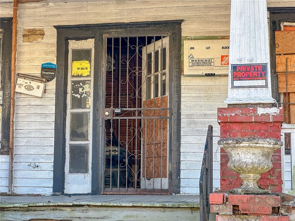 363 Irwin Street Northeast Atlanta, GA 30312 - Photo 3 of 5 a view of a brick house with front door