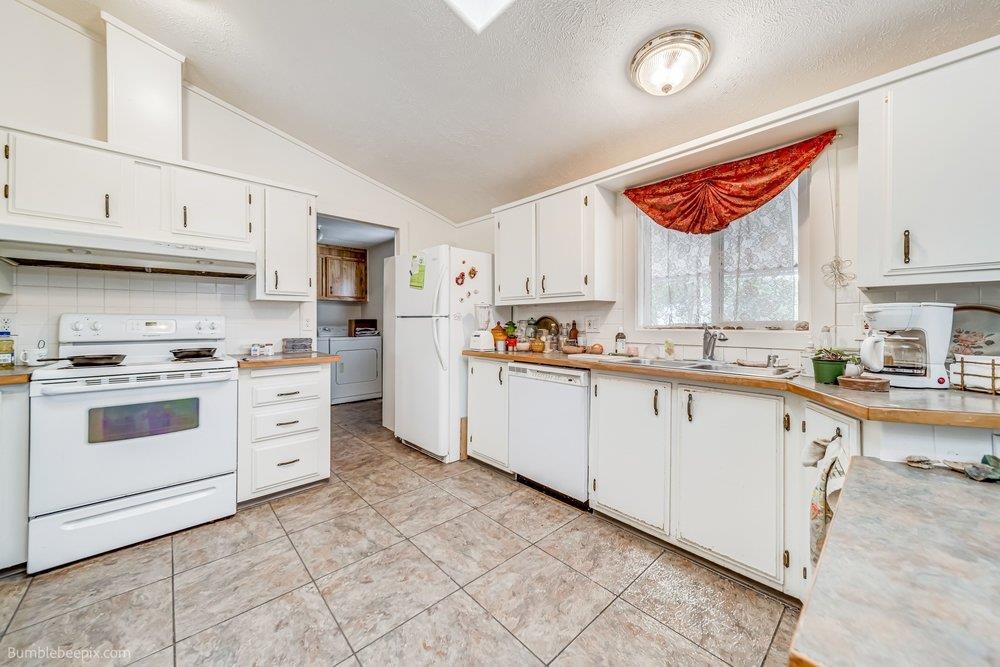 419 North Vista Road Spokane Valley, WA 99212 - Photo 9 of 30