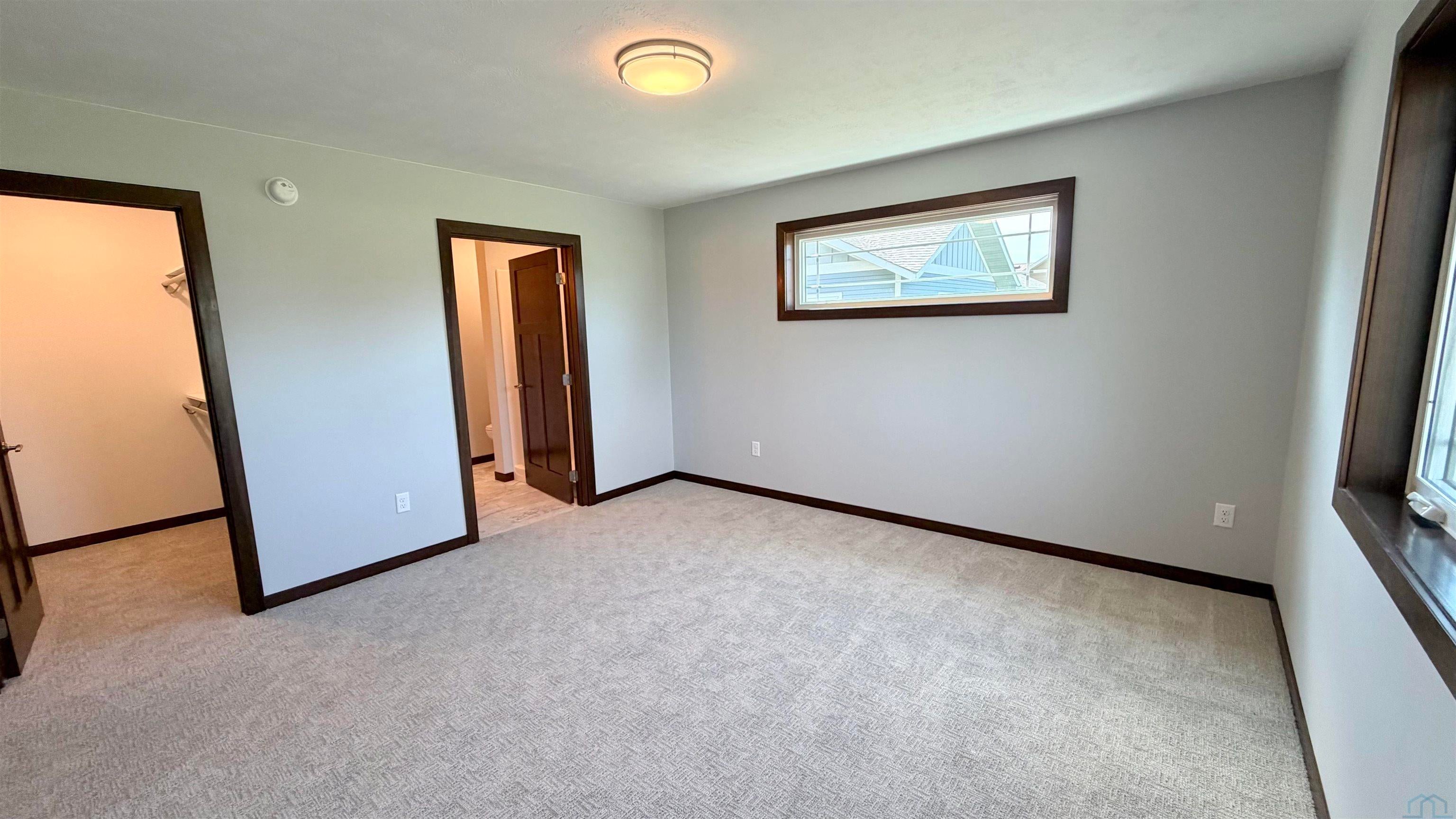 1204 Kelvin Road Storm Lake, IA 50588 - Photo 10 of 24 Gallery Image 10