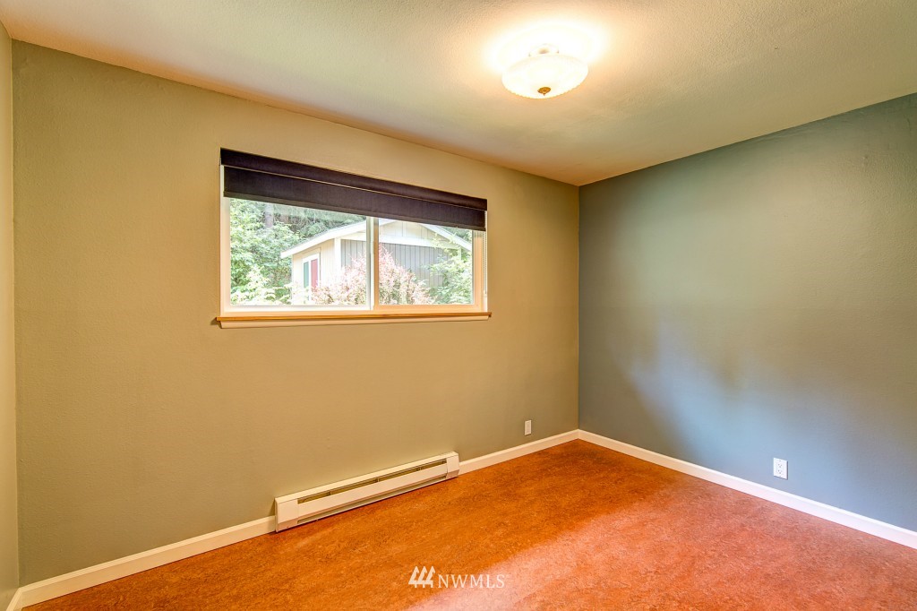 6900 Meadowdale Beach Road Edmonds, WA 98026 - Photo 11 of 21 Gallery Image 11