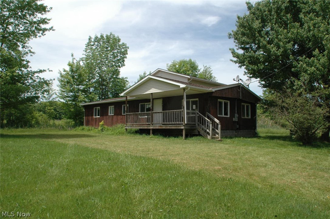 17702 Burrows Road Thompson, OH 44086 - Photo 17 of 19