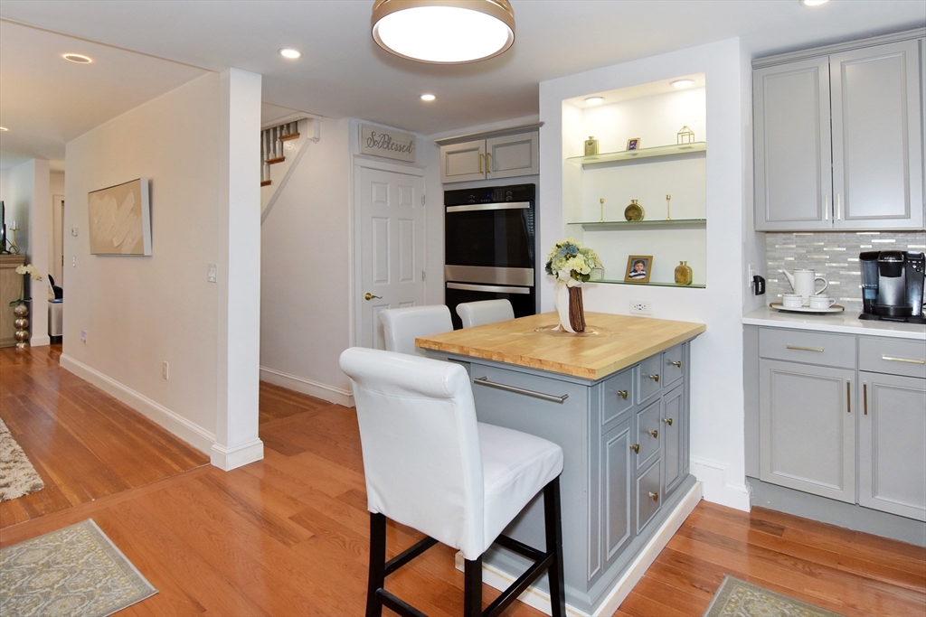 435 Cabot Street, Unit B Beverly, MA 01915 - Photo 18 of 35