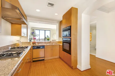$2,195,000 | 11847 Gorham Avenue, Unit 403, Los Angeles, CA 90049