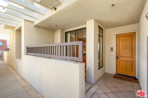 $2,195,000 | 11847 Gorham Avenue, Unit 403, Los Angeles, CA 90049