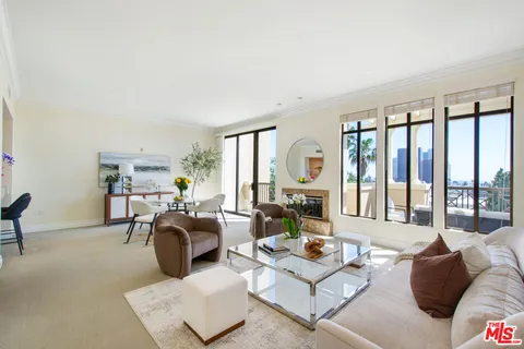 $2,195,000 | 11847 Gorham Avenue, Unit 403, Los Angeles, CA 90049