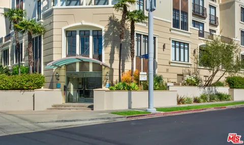 $2,195,000 | 11847 Gorham Avenue, Unit 403, Los Angeles, CA 90049