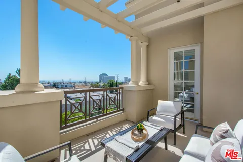 $2,195,000 | 11847 Gorham Avenue, Unit 403, Los Angeles, CA 90049