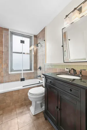 $4,500 | 301 East 79th Street, Unit 14E | Upper East Side