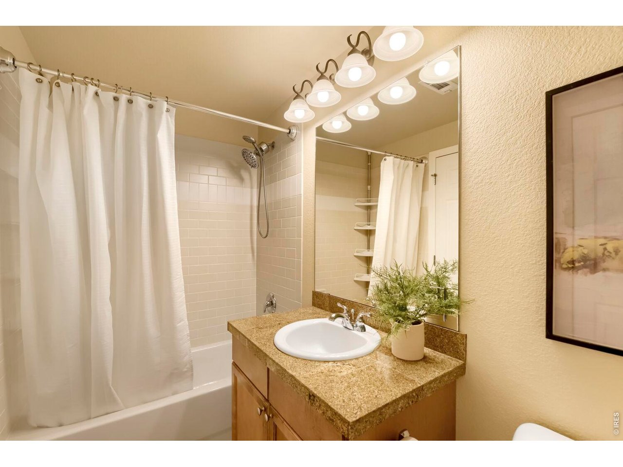 4500 Baseline Road, Unit 3305 Boulder, CO 80303 - Photo 13 of 25 Bathroom #2