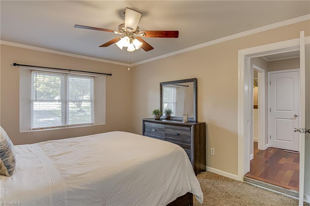 208 Mountain View Road King, NC 27021 - Photo 15 of 33