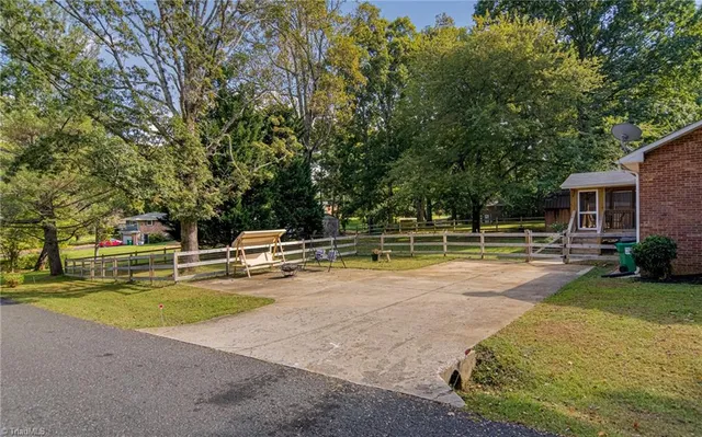 $309,999 | 208 Mountain View Road, King, NC 27021