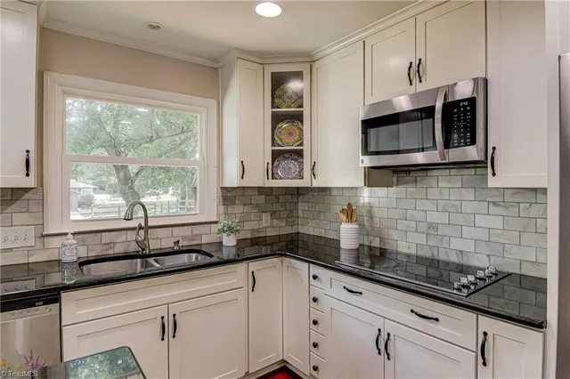 $309,999 | 208 Mountain View Road, King, NC 27021