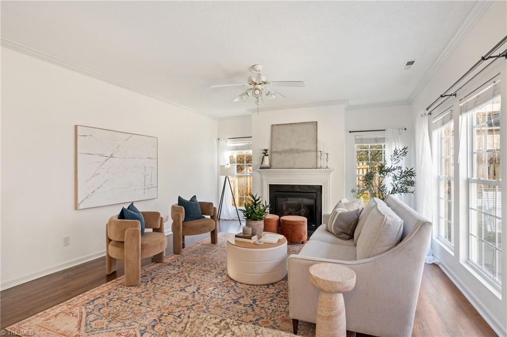 4505 Garden Club Street High Point, NC 27265 - Photo 23 of 44 Living Room