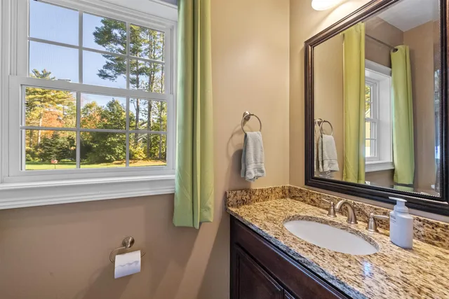 $977,400 | 59 Hawthorne Drive, Auburn, NH 03032