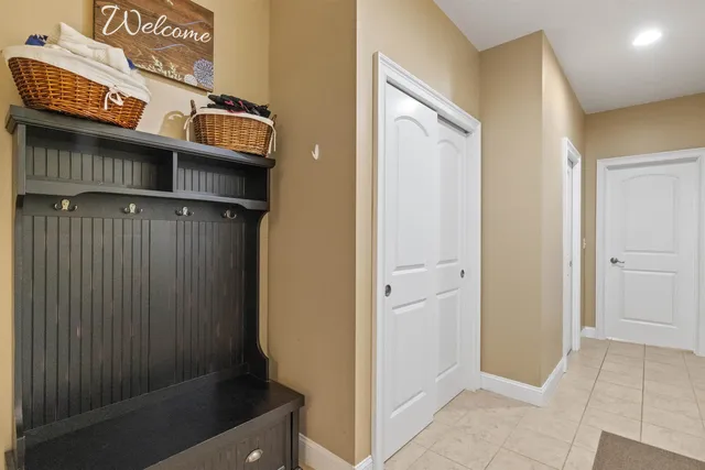 $977,400 | 59 Hawthorne Drive, Auburn, NH 03032