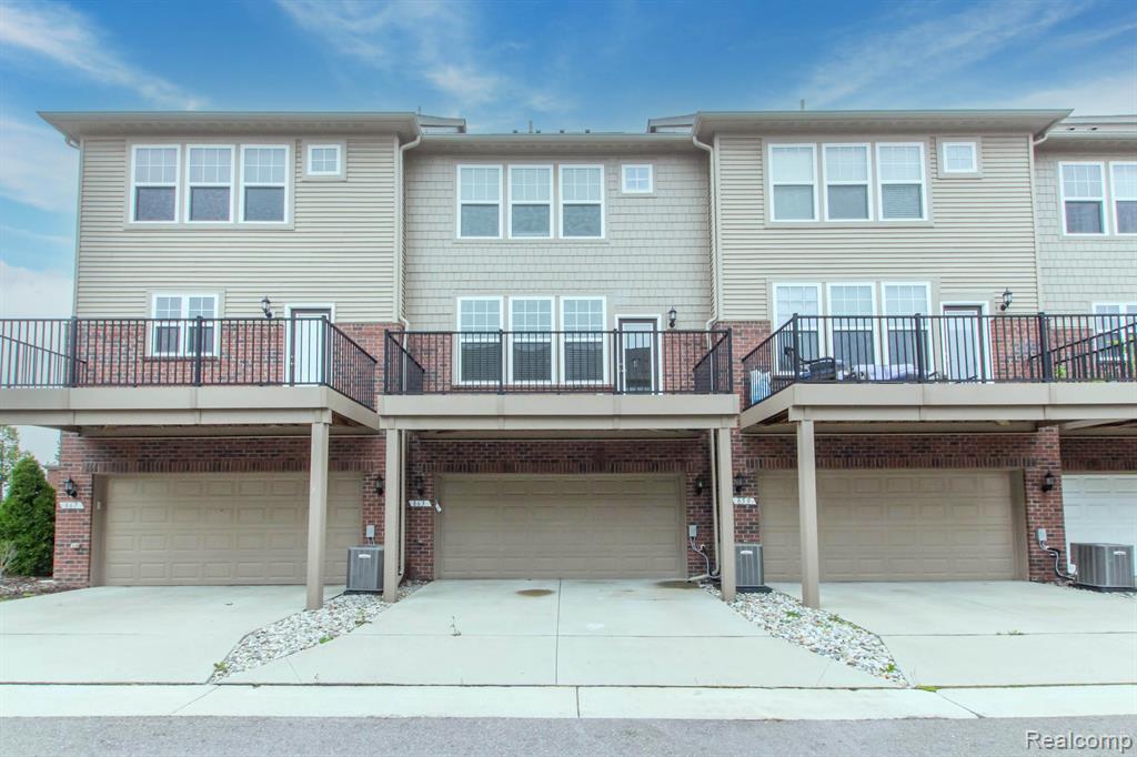 863 Barclay Circle Rochester Hills, MI 48307 - Photo 34 of 35