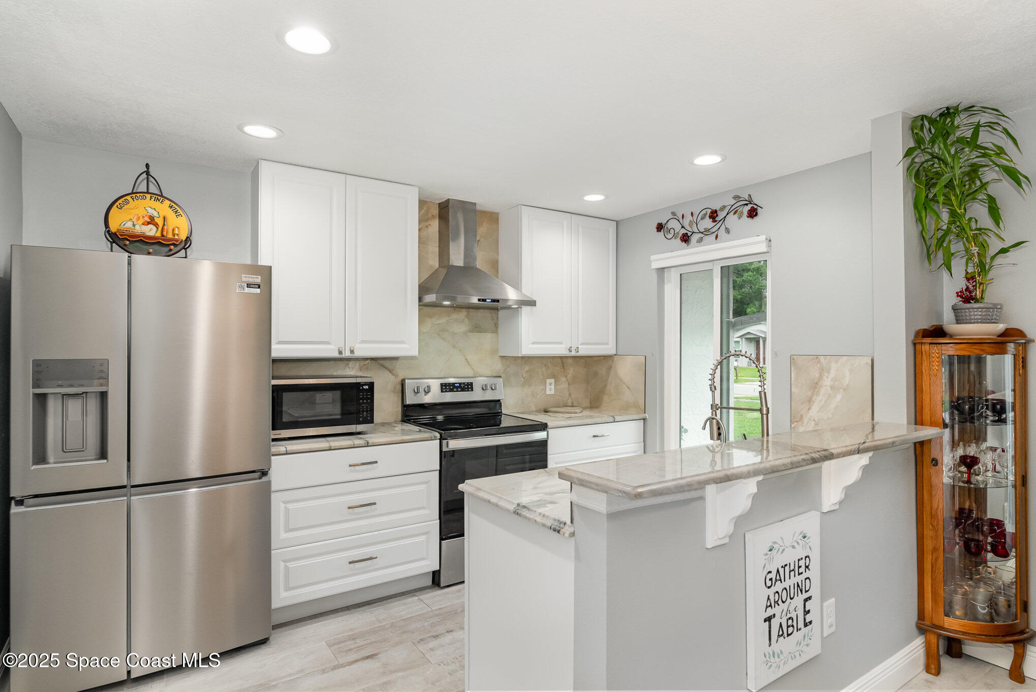 2858 Pembroke Road Melbourne, FL 32935 - Photo 5 of 27 009_dsc00066-edit_357