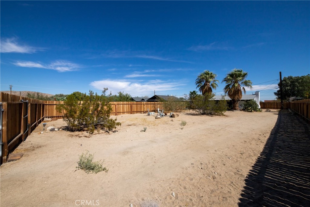 6443 Valley View Street Joshua Tree, CA 92252 - Photo 22 of 27