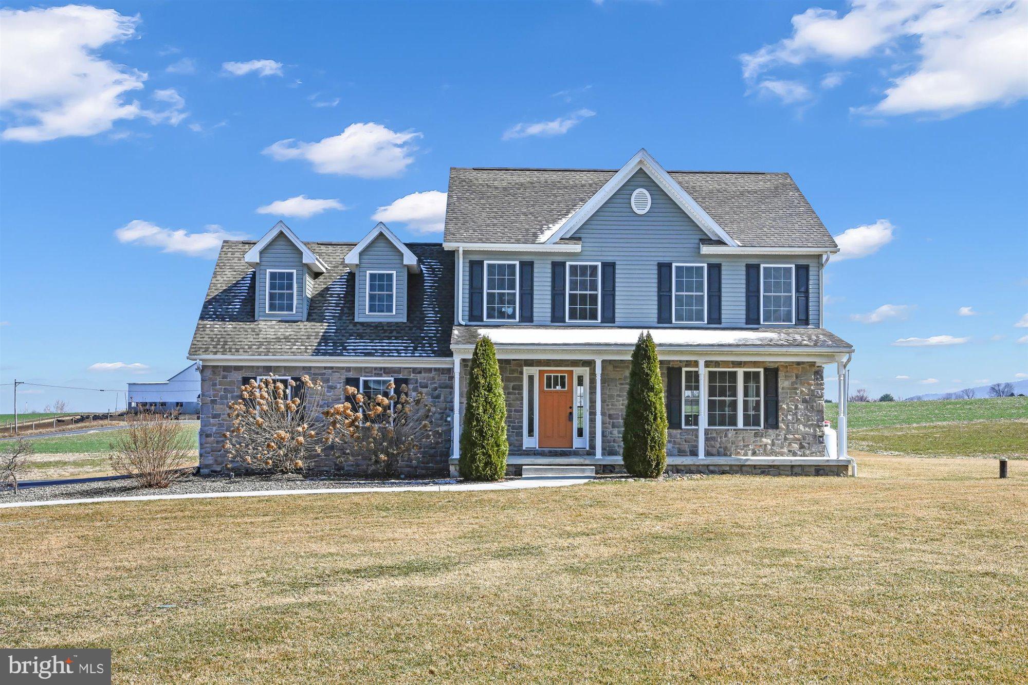 207 Mountain View Road Mount Holly Springs, PA 17065 - Photo 1 of 32 Front of Home