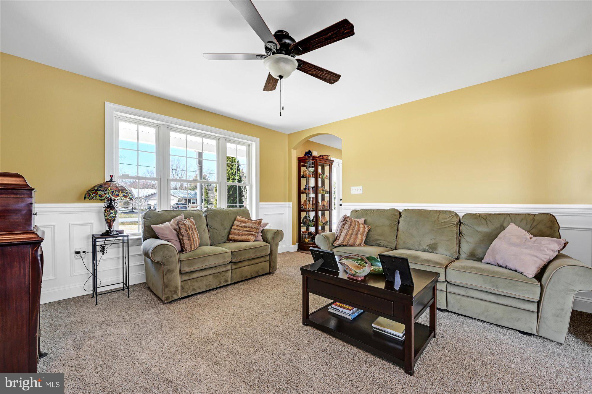 207 Mountain View Road Mount Holly Springs, PA 17065 - Photo 4 of 32 Gallery Image 4