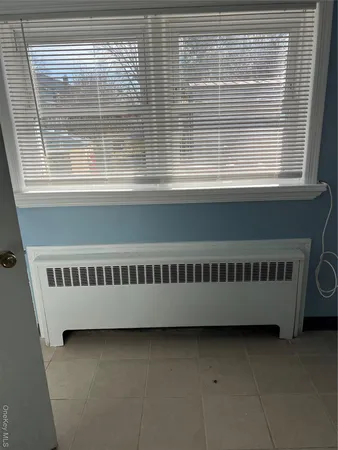 $2,800 | Undisclosed Address, Westbury, NY 11590