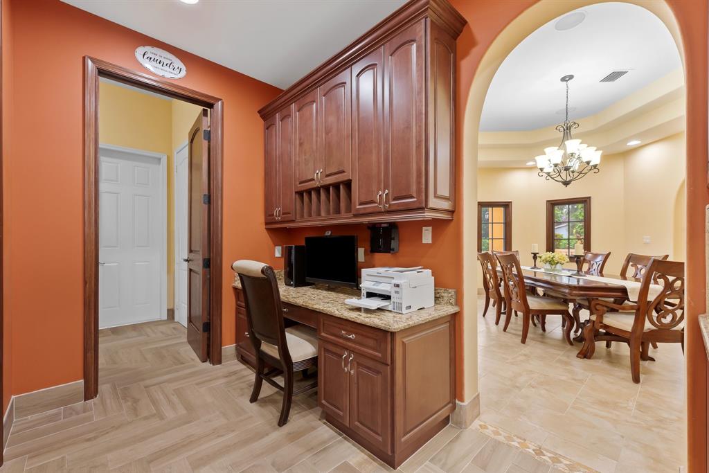 11621 Southwest 1st Street Plantation, FL 33325 - Photo 19 of 47