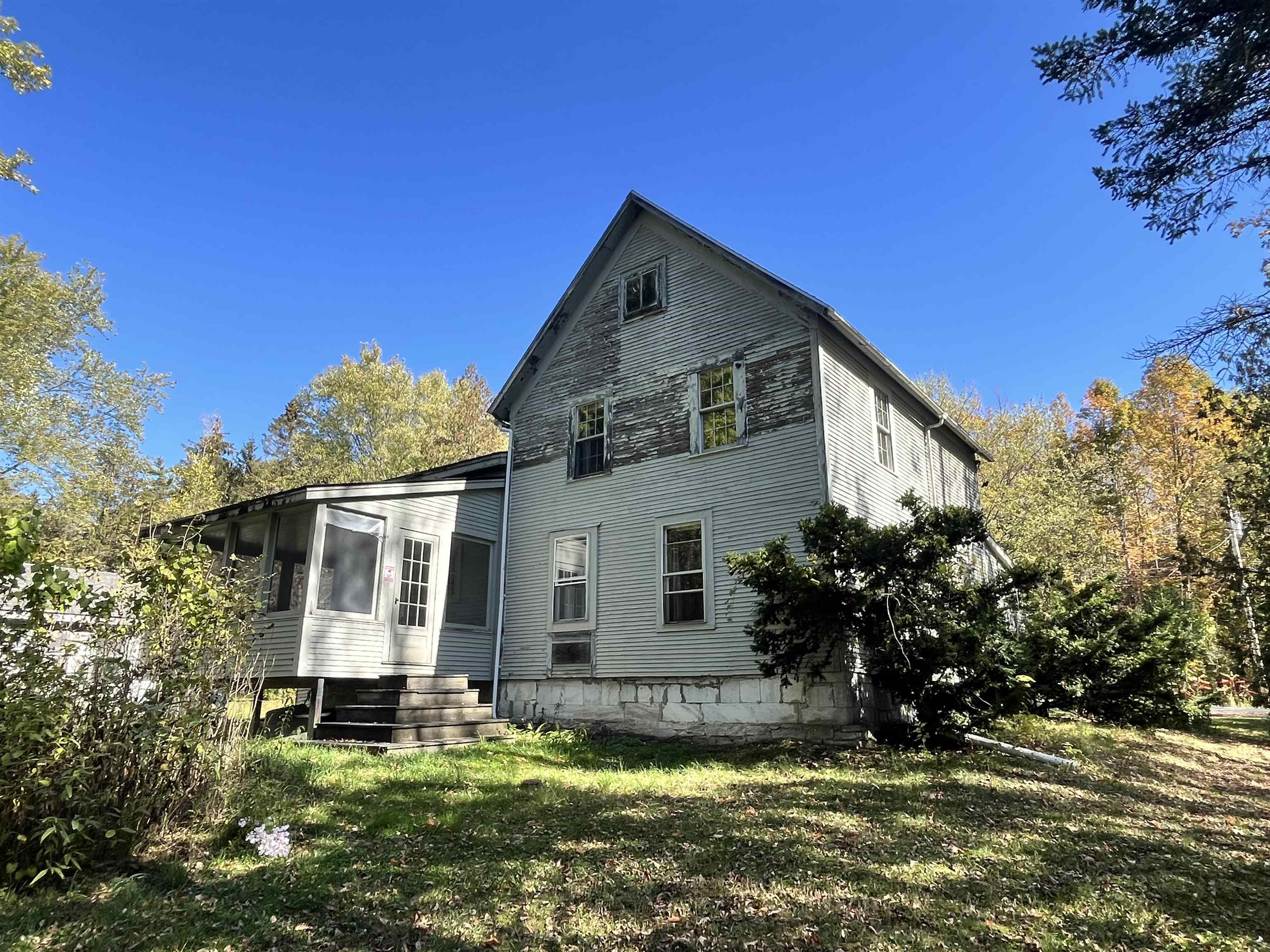 927 Carver Street Brandon, VT 05733 - Photo 6 of 38