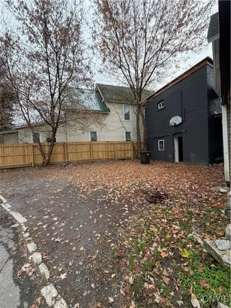 $1,500 | 432 West Mullin Street, Watertown, NY 13601