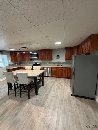 $1,500 | 432 West Mullin Street, Watertown, NY 13601